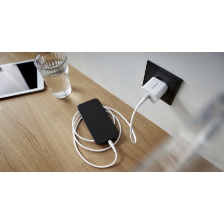 intenso-power-adapter-usb-c-7802012-universale-bianco-ac-ricarica-rapida-interno-4.jpg